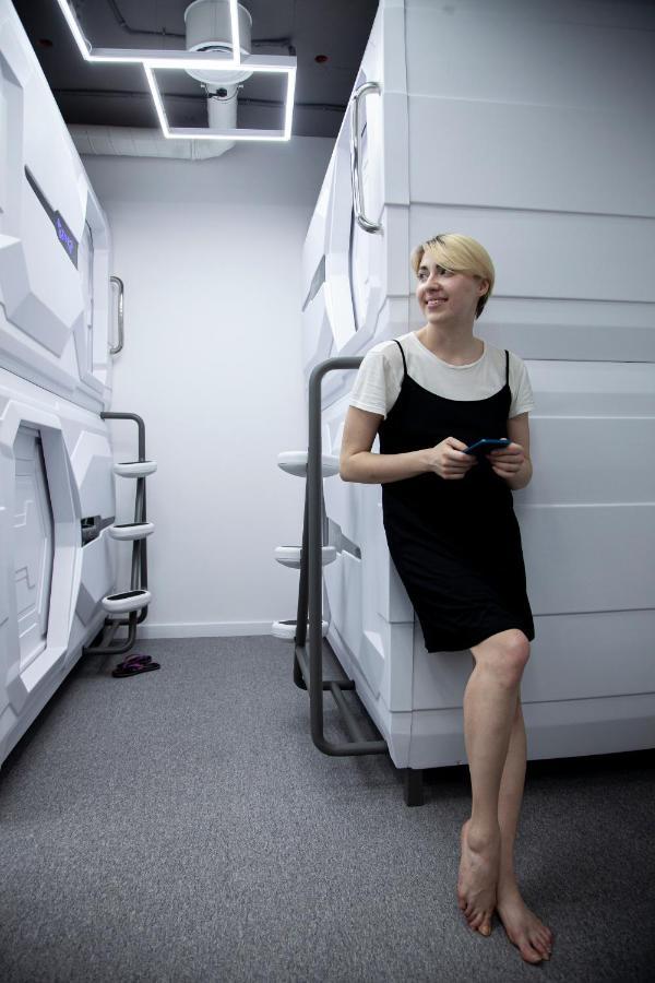 Av-1 Capsule Hotel Kiev Exterior foto