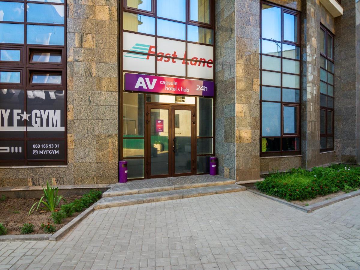 Av-1 Capsule Hotel Kiev Exterior foto